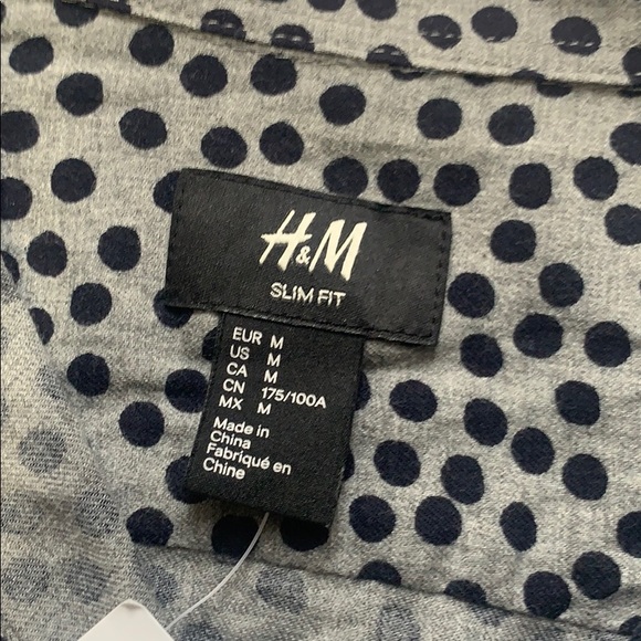 4/$35 H&M women’s long sleeve button down - Picture 2 of 4